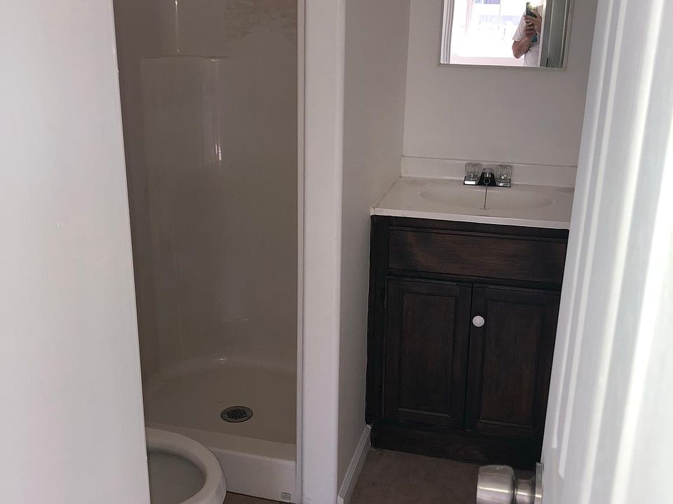 1st image of 715 Forest Avenue # Floor