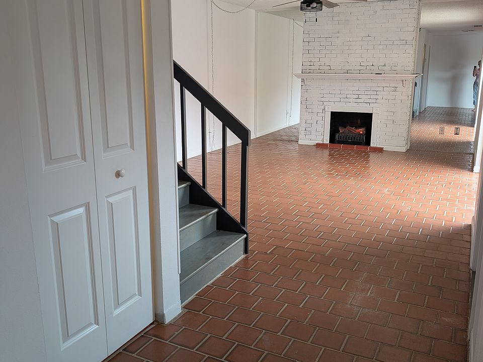 1st image of 1713 Park Meadows Dr APT 4
