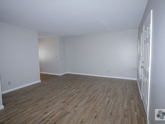 5th image of 4451 Haines St #9