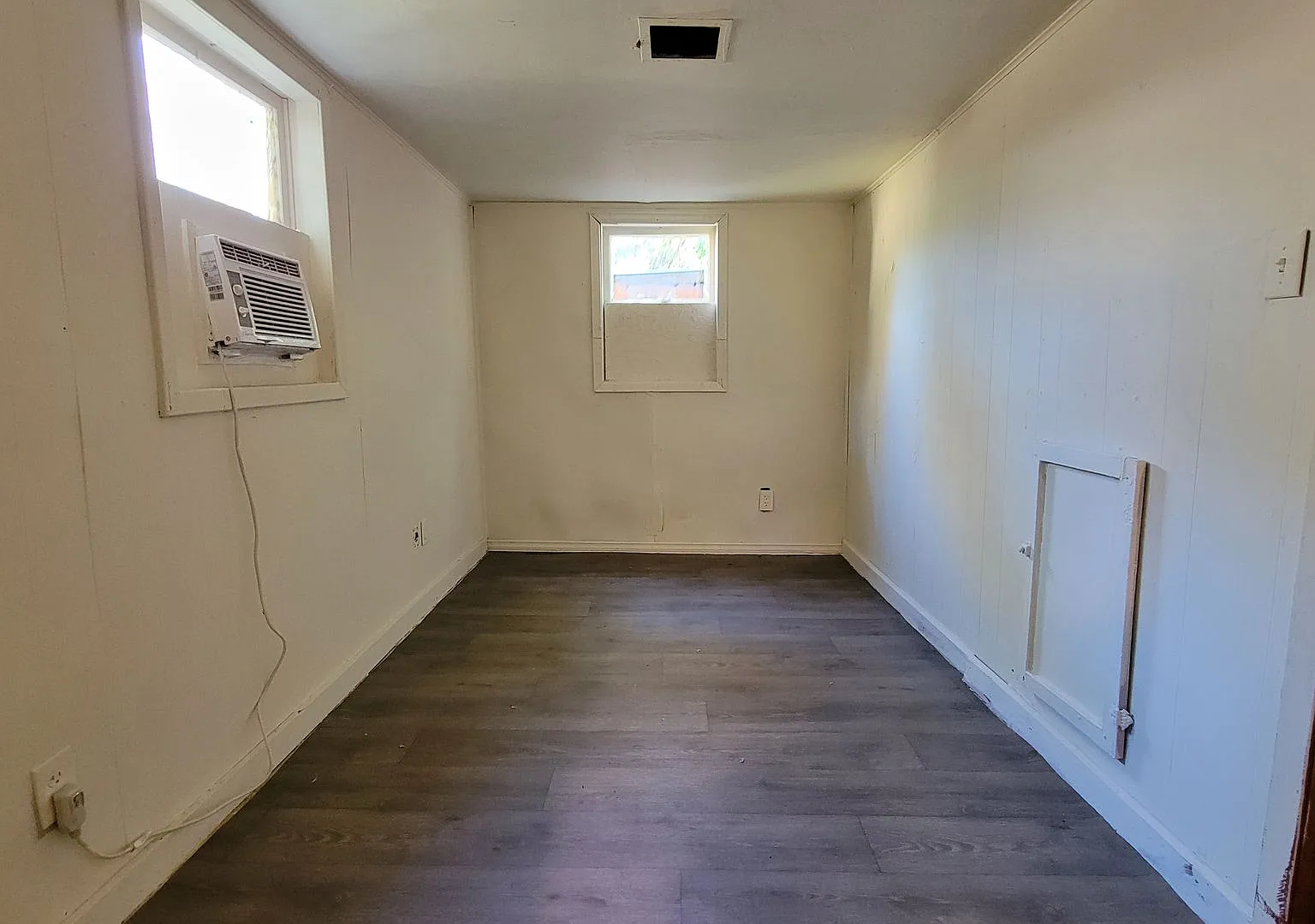 2424 Elliott St. — Photo 4