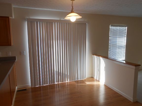 4th image of 1044 Mueller Ct