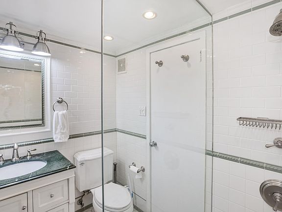 4th image of 345 E 56th St APT 5G