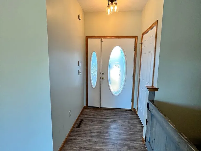 2214 Elk Ct — Photo 2