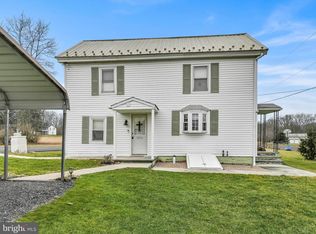 20 Natures Rd, Pine Grove, PA 17963