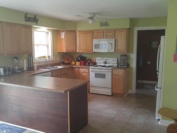 3rd image of 7722 Gourley Ln