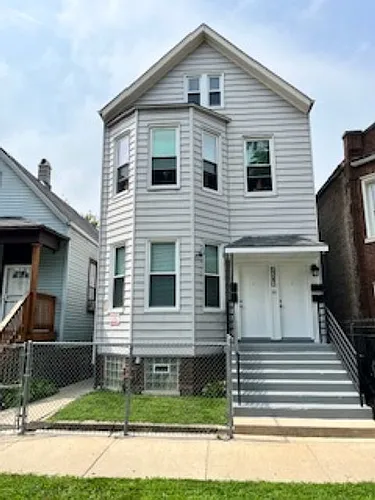 5240 S Paulina St #1F Photo 1