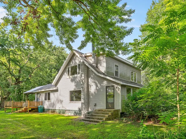 65383 County Road 380, Bangor, MI 49013