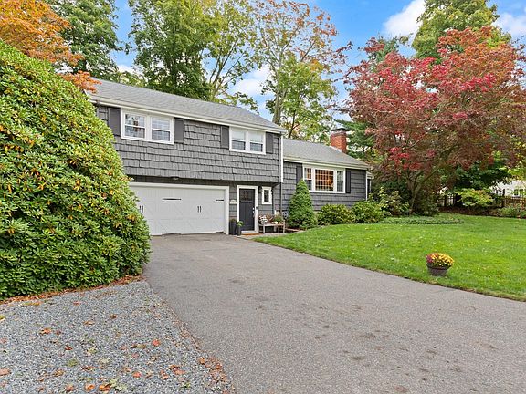 2nd image of 70 Longview Rd