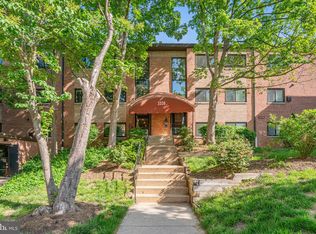 3330 S 28th St APT 203, Alexandria, VA 22302