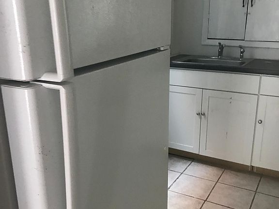 3rd image of 6348 Kingsessing Ave