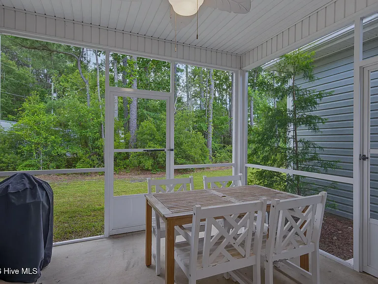1306 Old Folkstone Rd — Photo 38