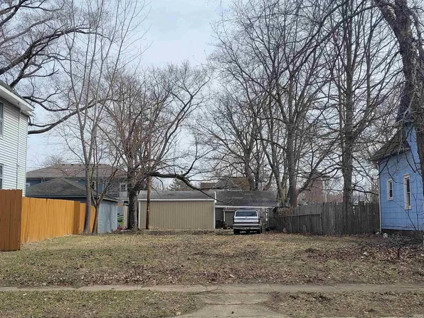 818 Cottage Grove Ave, South Bend, IN 46616