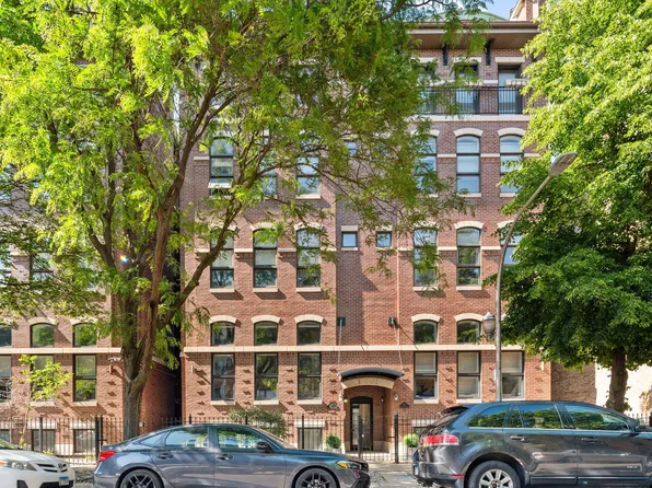 924 W Dakin St APT 4, Chicago, IL 60613