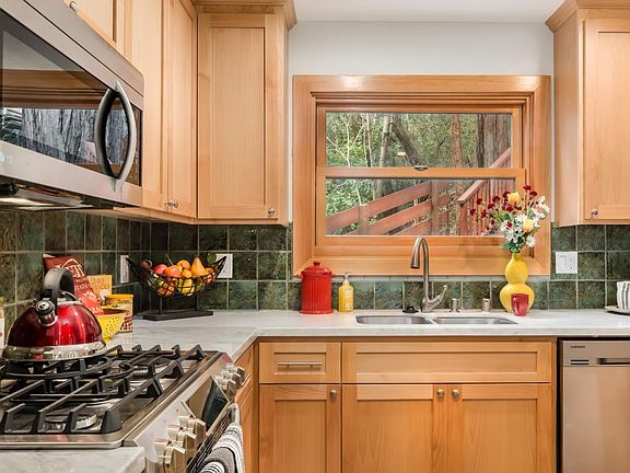 4th image of 10710 Creekwood Dr