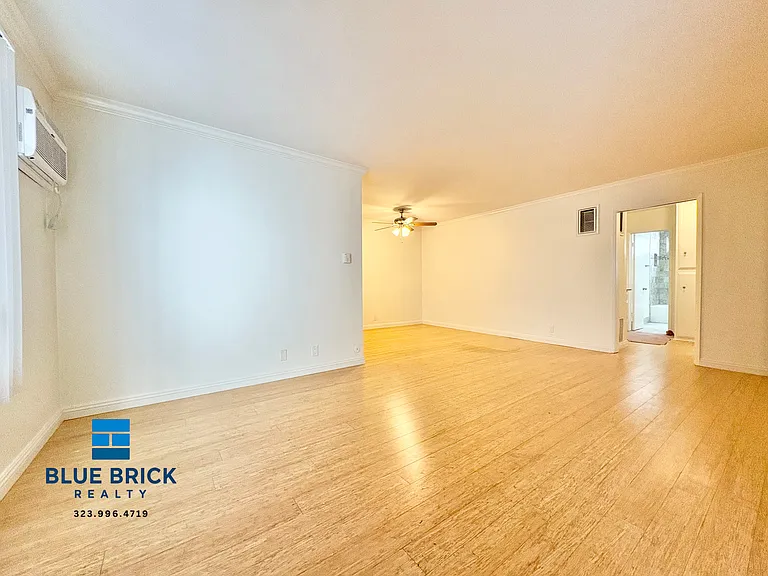 942 N Gardner St #102 — Photo 4