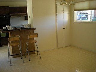 4th image of 131 Ross Way