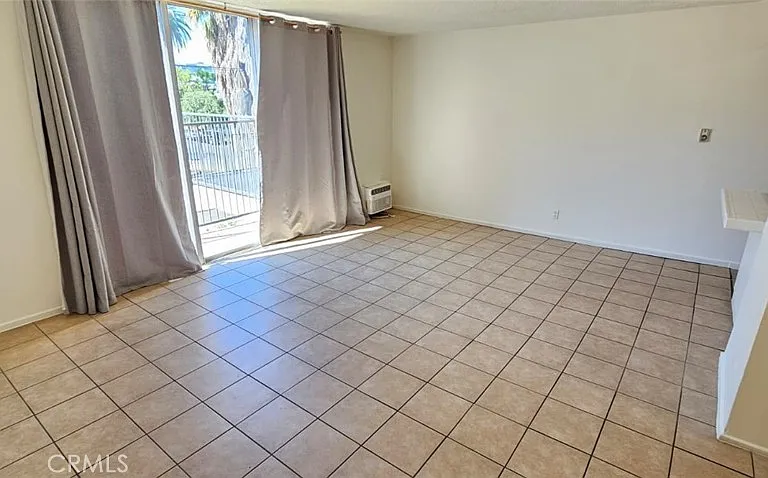 206 N Park View St #104 — Photo 10