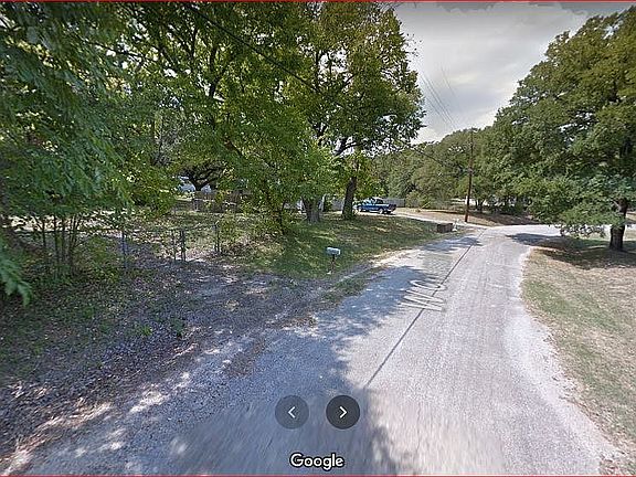 4th image of 609 W Columbia Dr