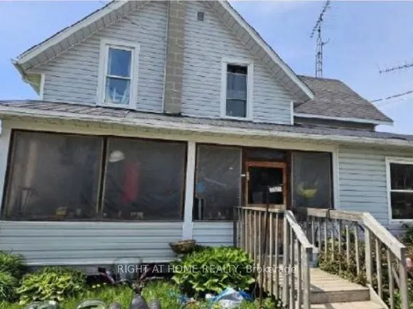 12 Circle Dr, Rideau Lakes, ON K7A 4S5