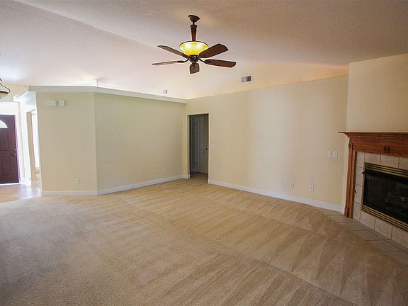 4th image of 7570 Hayfield Cir