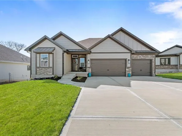 2400 Windmill Cir, Platte City, MO 64079