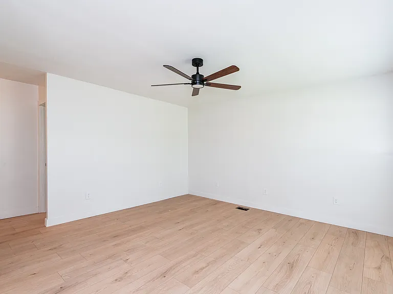 1331 Berwald Dr — Photo 7