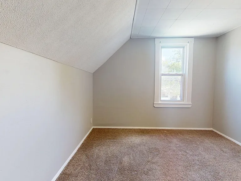 3452 W 44th St — Photo 32