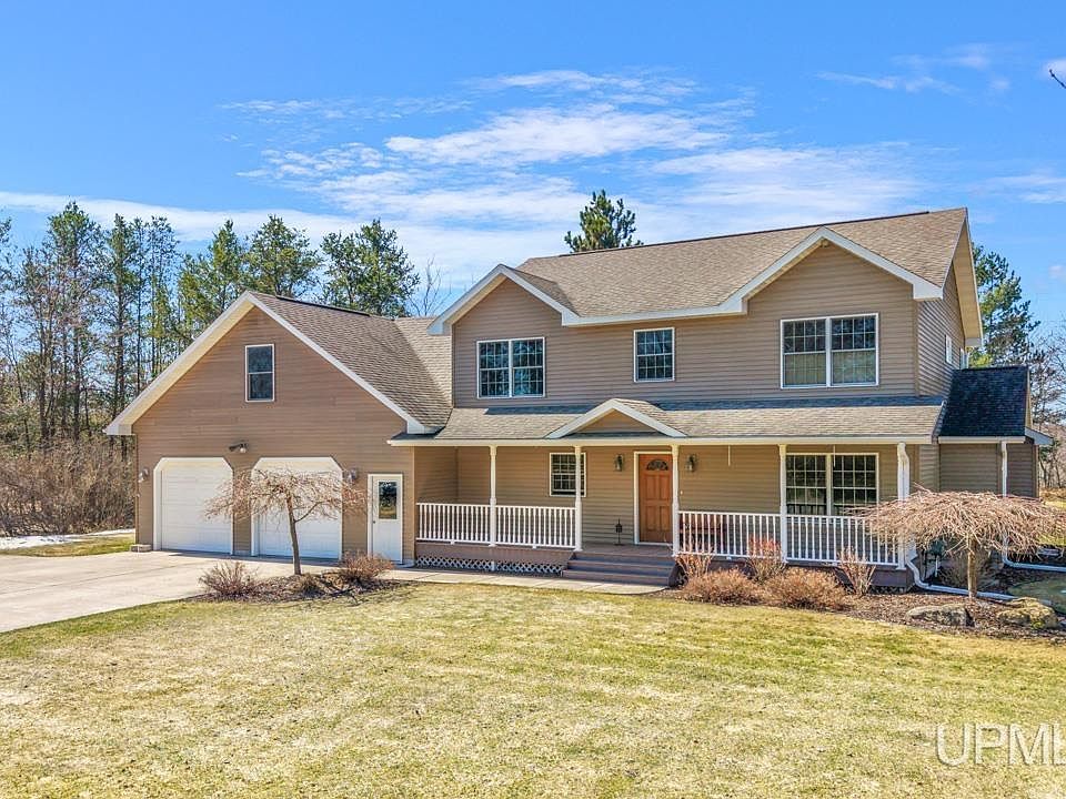 1st image of 350 Evergreen Ct