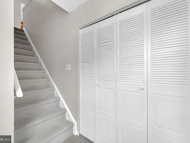 620 Covington Ct — Photo 3