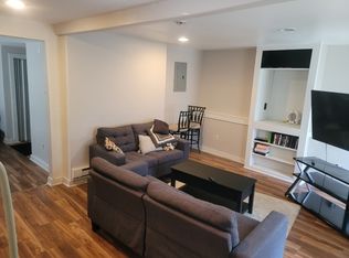 (Undisclosed Address), New London, CT 06320