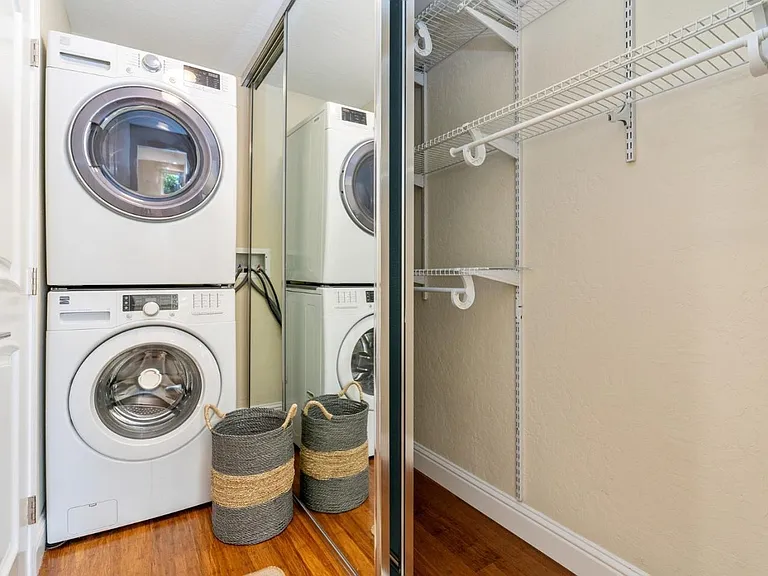7108 Admiralty Ln — Photo 6
