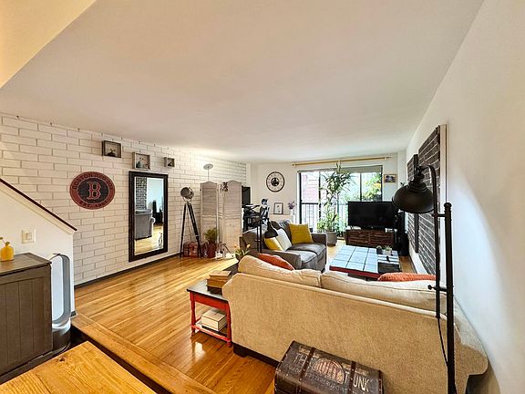4th image of 10 Jones St APT 4C