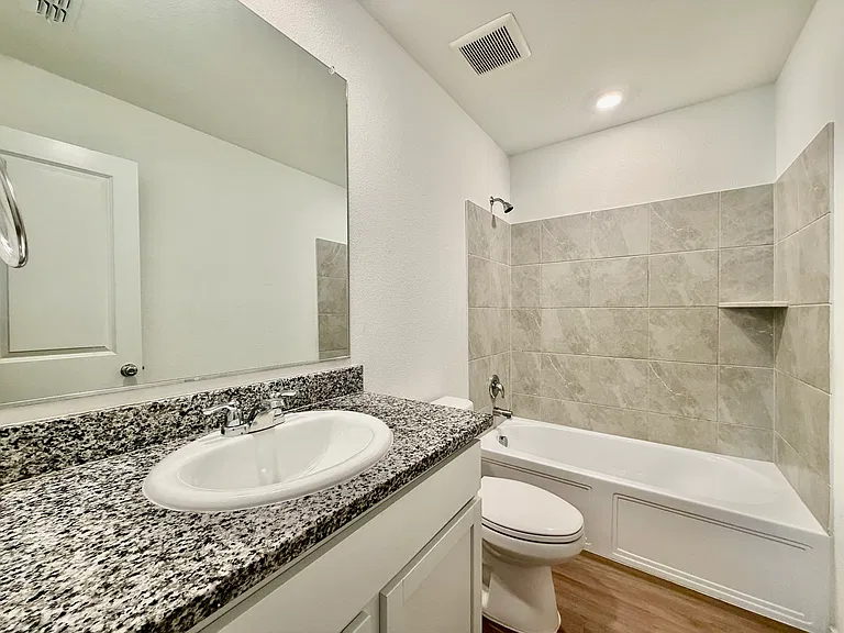 1008 Mountain Laurel Rd — Photo 11