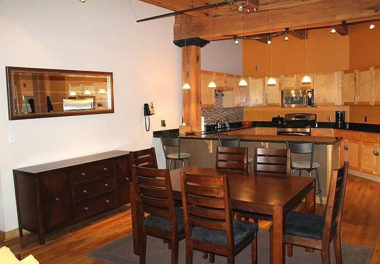 413 N 2nd St #590 — Photo 4
