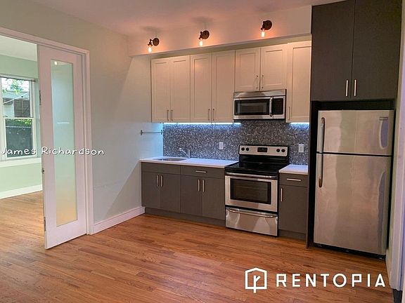 2nd image of 319 Melrose St APT 1B