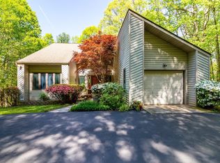 1051 Windfield Ln, Wirtz, VA 24184