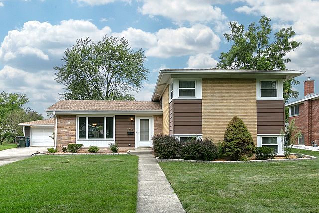 1st image of 104 David Dr