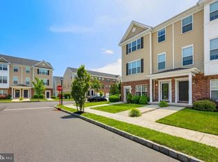 28 Canal Xing #236, Burlington, NJ 08016