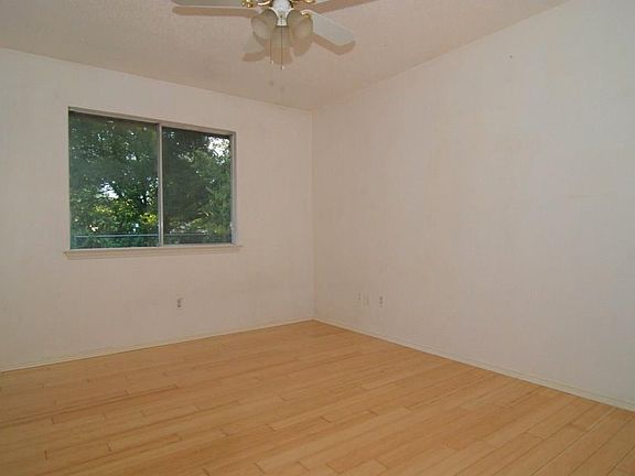 4th image of 5804 Shreveport Dr