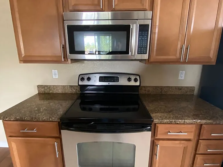 1125 E Broadway Rd — Photo 17