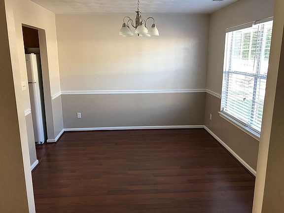 2nd image of 47 Terri Sue Ct