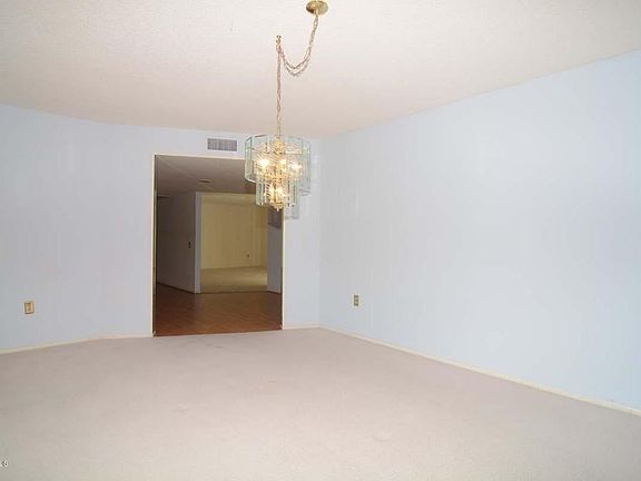 4th image of 13027 W La Terraza Dr