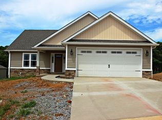 78 Hull Hills Ln, Staunton, VA 24401