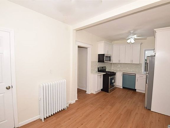 5th image of 35 E 4th St