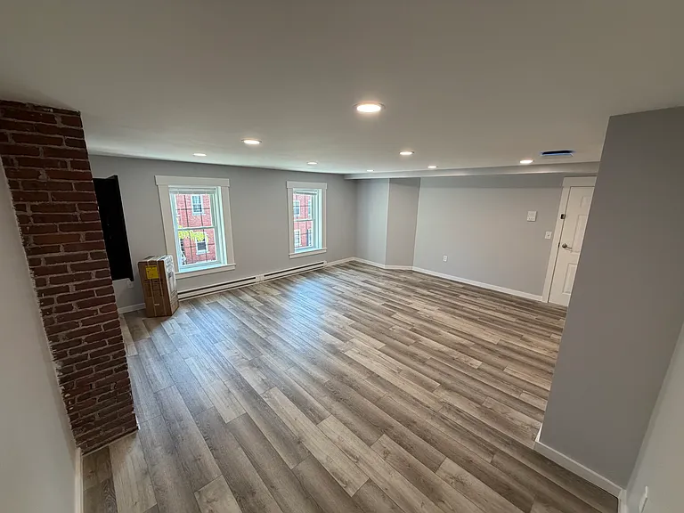 135 W Merrimack St #2 — Photo 9
