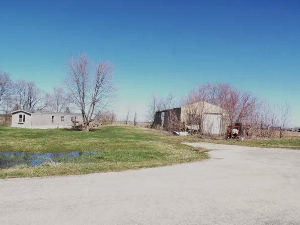 2959 N 3109th Rd, Seneca, IL 61360