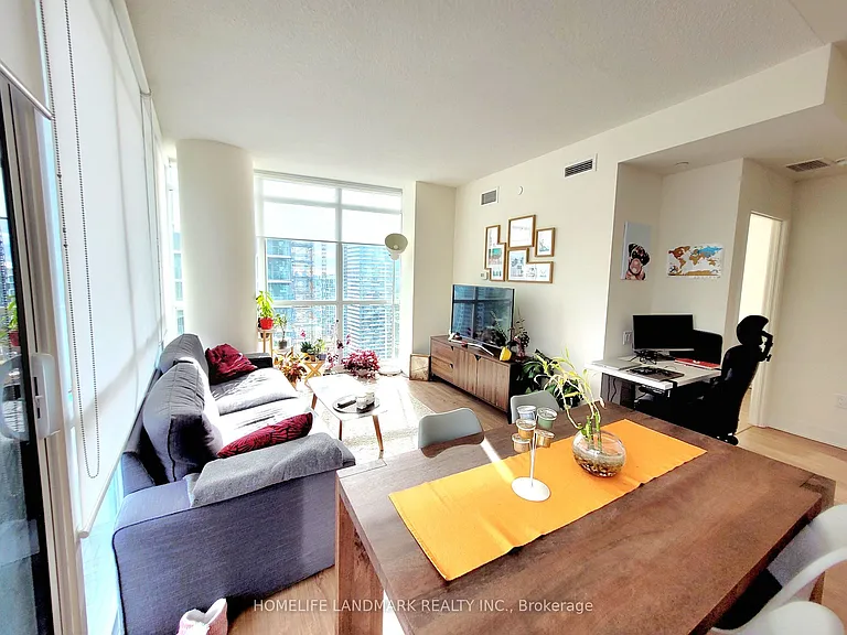 30 Roehampton Ave #3110 — Photo 21