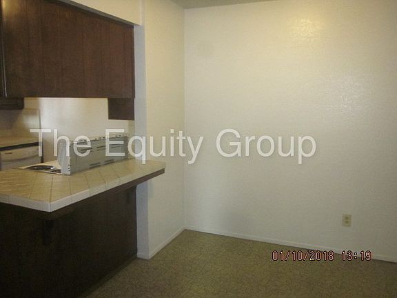 4th image of 2530 W Hemlock Ct