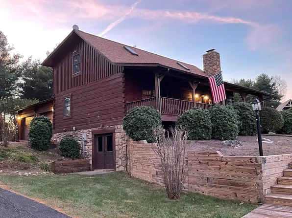 114 Panorama Dr, Fancy Gap, VA 24328