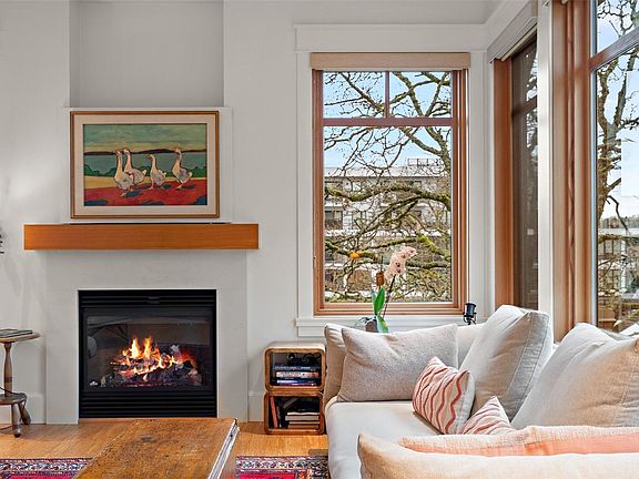 5th image of 849 Dunsmuir Rd #3